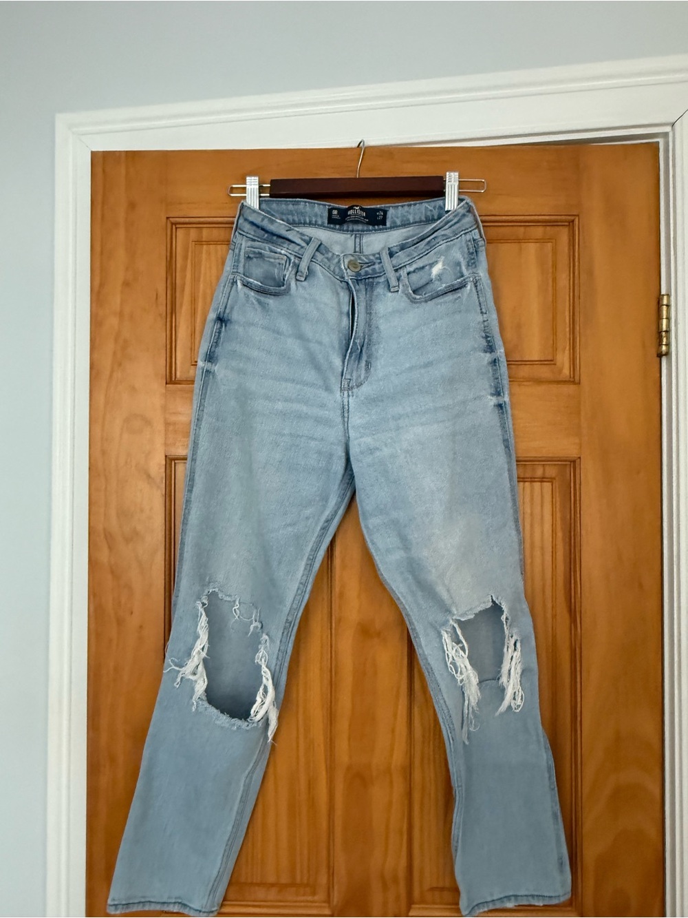 Light Blue Wash Women’s Jeans